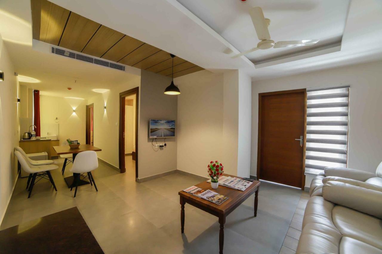 Guruvāyūr Bhavanam Regency Guruvayoor מראה חיצוני תמונה